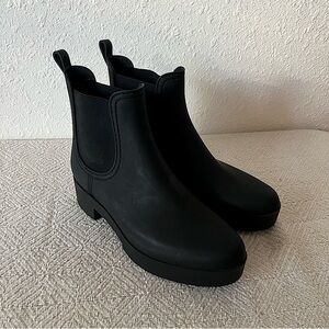 NEW! Jeffrey Campbell Chelsea Style Rainz Booties Black Matte Size 10